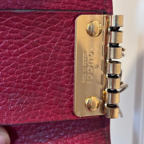 Gucci Authentic Marmont 6 key holder - Picture 9 of 17